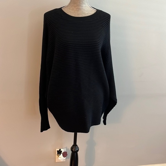 Unknown maker black ridded knit sweater size XL like new luxury materials. - Picture 1 of 7